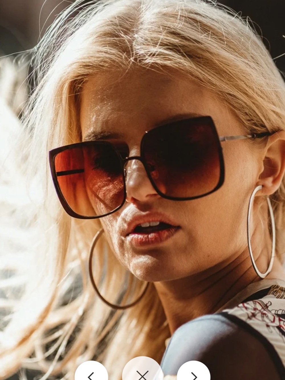 Women's Oversized Square Gradient Brown Sunglasses